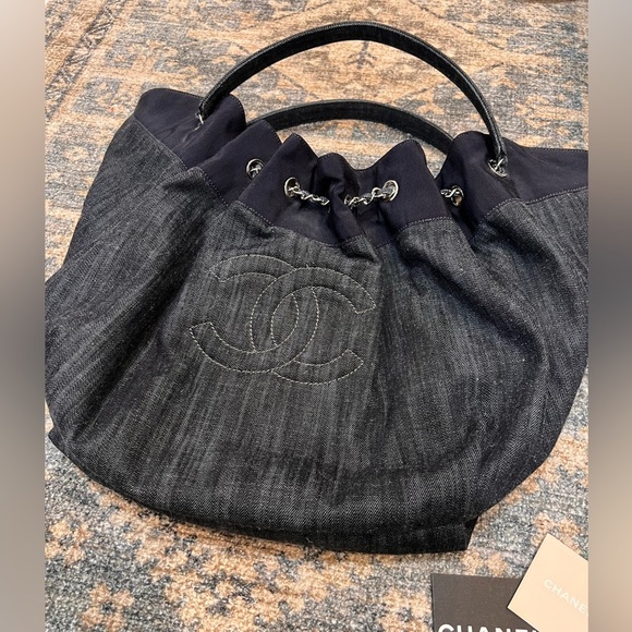 Authentic RARE Chanel Coco denim cabas XL - Picture 8 of 10
